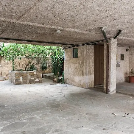 The Rustic Hug Apartment Athens